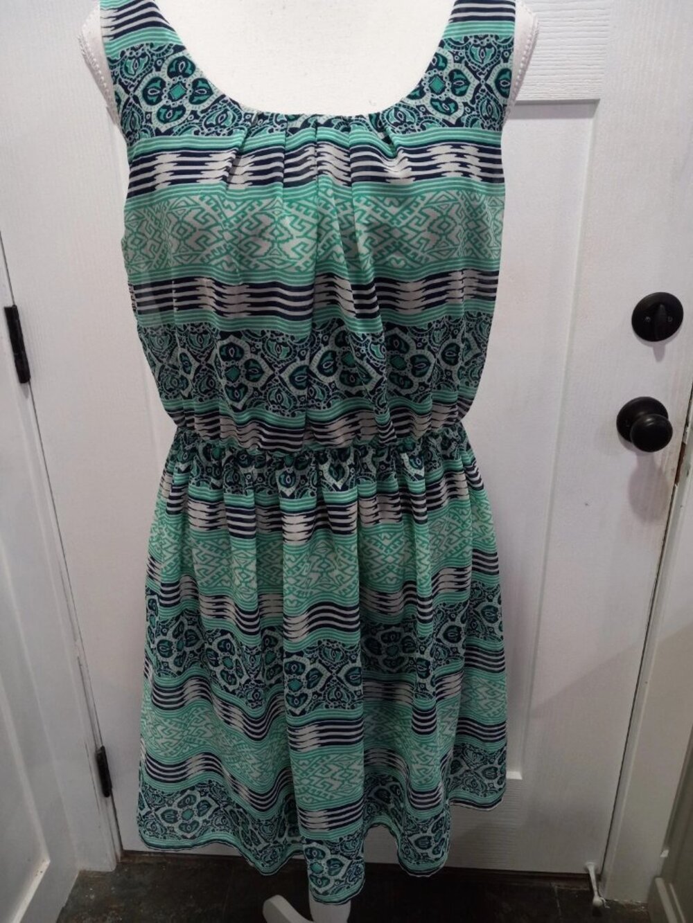 By By Ladies Sleeveless Summer Dress Size Medium